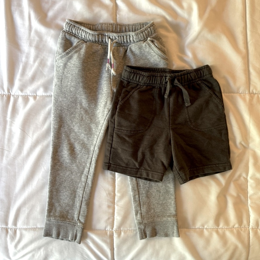 Cat & Jack 3T sweats bundle